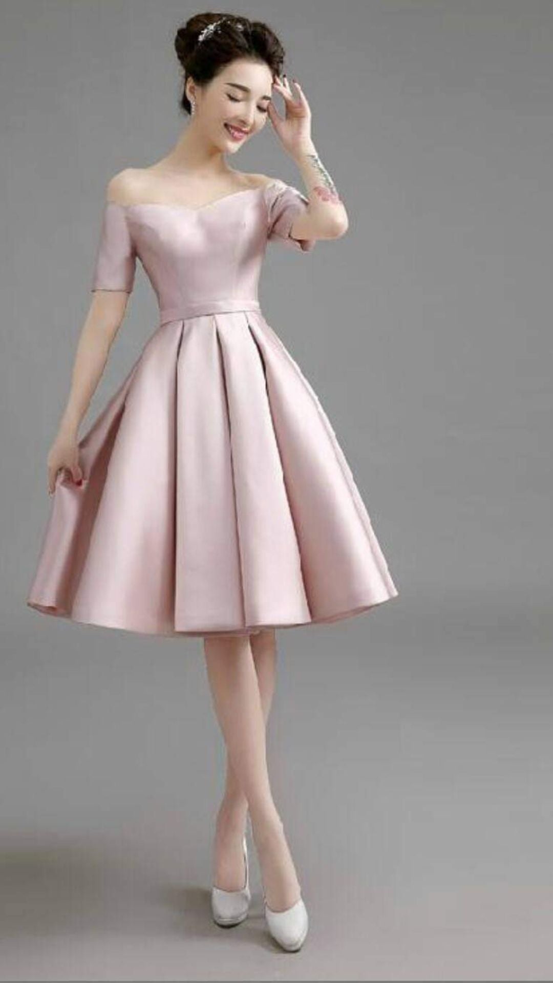 เดรสเปิดไหล่ชมพูทรงสุภาพ / Elegant Pink Off-Shoulder Dress
