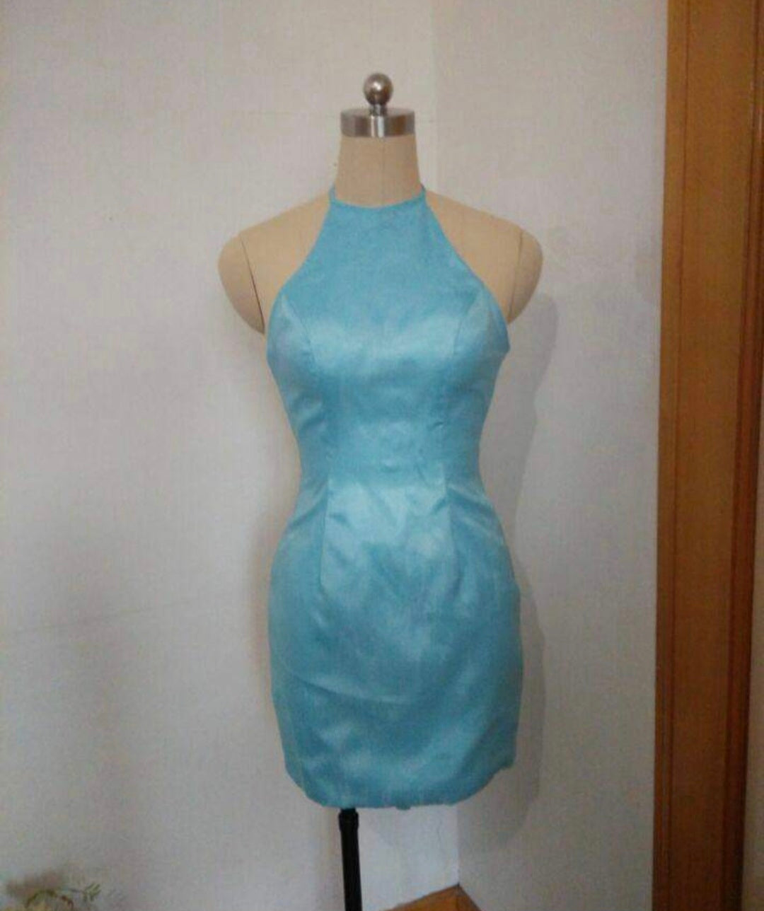 เดรสสายไขว้เปิดด้านข้างสีฟ้า / Blue Crisscross Cut-Out Mini Dress