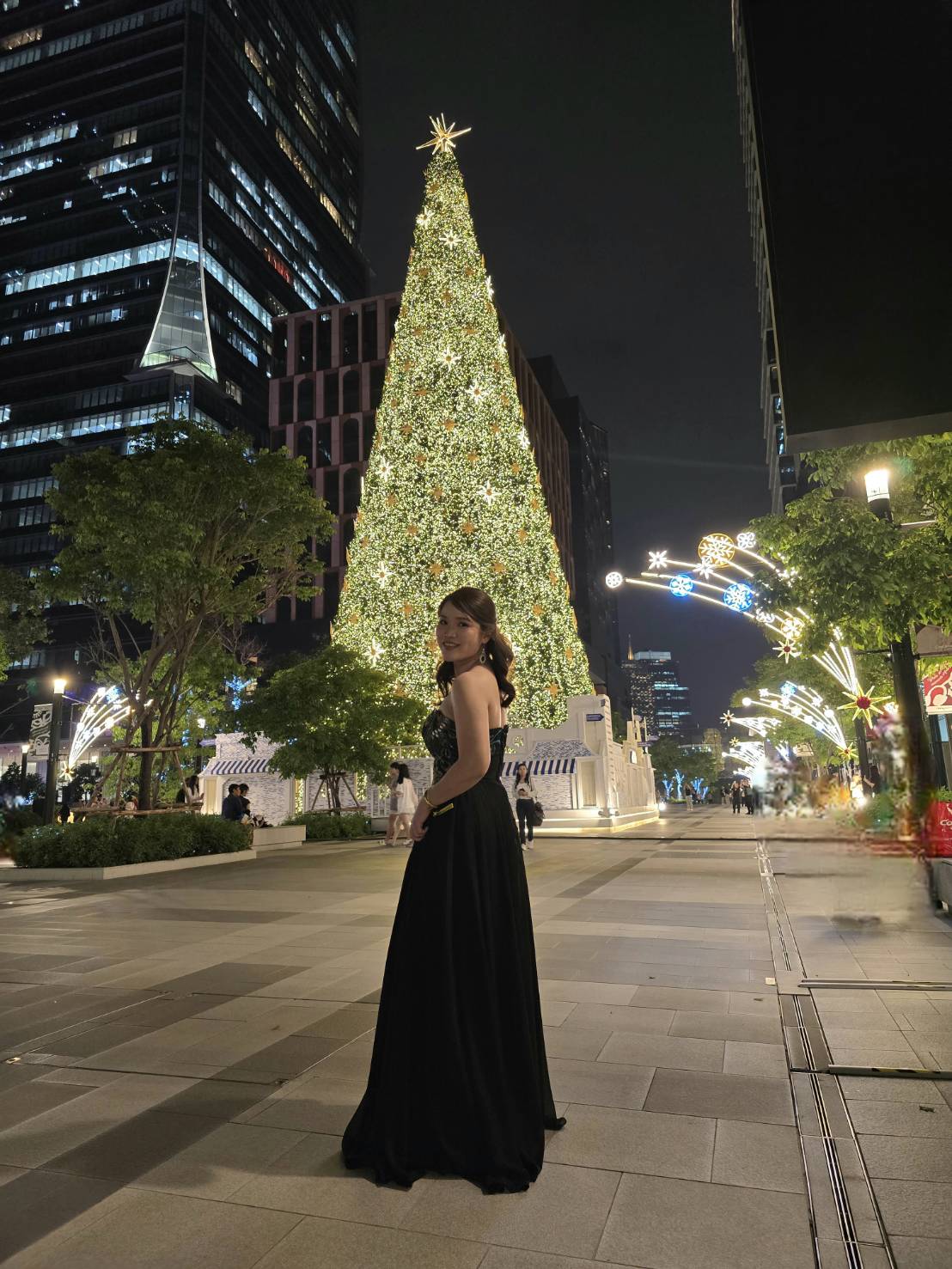 ชุดราตรีสีดำหรู สำหรับงานเลี้ยงบริษัท ✨🖤