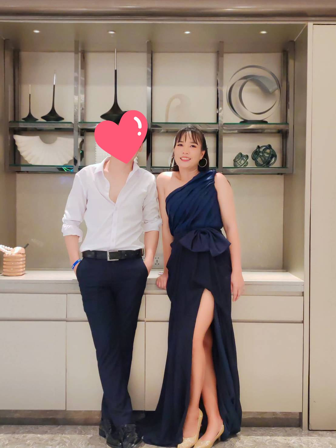 ชุดราตรีและสูท สำหรับงานเลี้ยงปีใหม่บริษัท ✨🥂