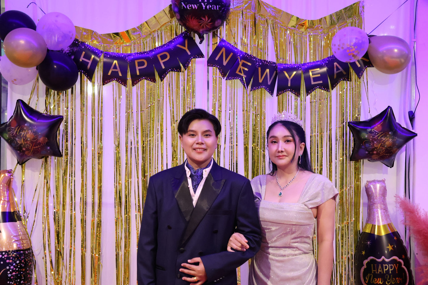 ลูกค้างานเลี้ยงปีใหม่บริษัท | Company New Year Party Look