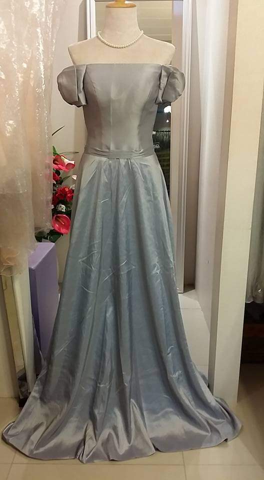 Opal grey satin off-shoulder long dress with shoulder bow