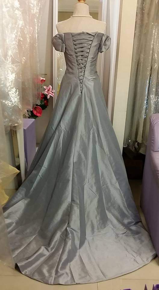 Opal grey satin off-shoulder long dress with shoulder bow
