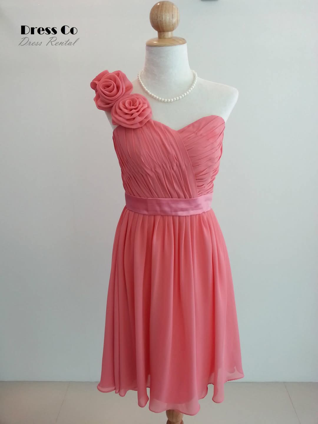 เดรสชมพูโรสเปิดไหล่ | Coral Rose One-Shoulder Dress