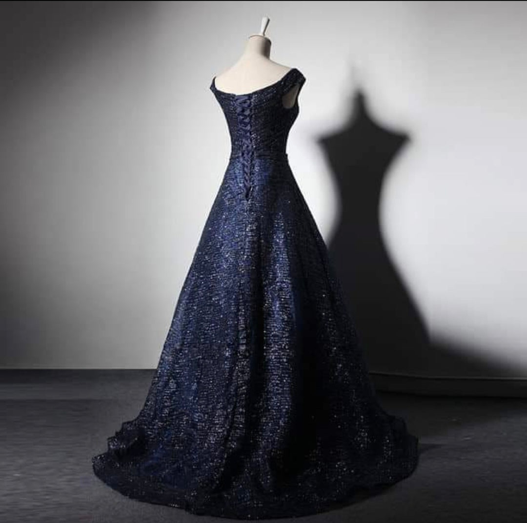 เดรสยาวเปิดไหล่ผ้ากลิตเตอร์เข้ารูปสีน้ำเงิน / Navy Glitter Fitted Off-Shoulder Long Dress