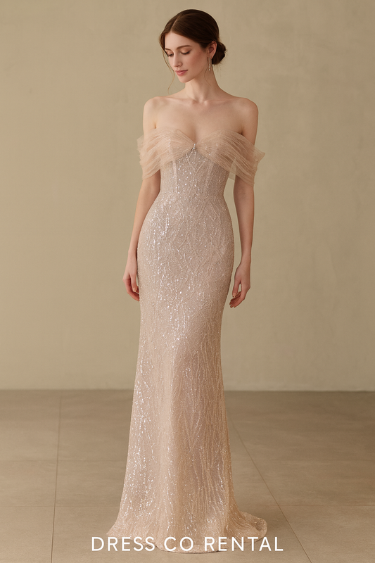 เดรสยาวเปิดไหล่ สีครีมทอง ประดับกลิตเตอร์ทรงหรู – Size M