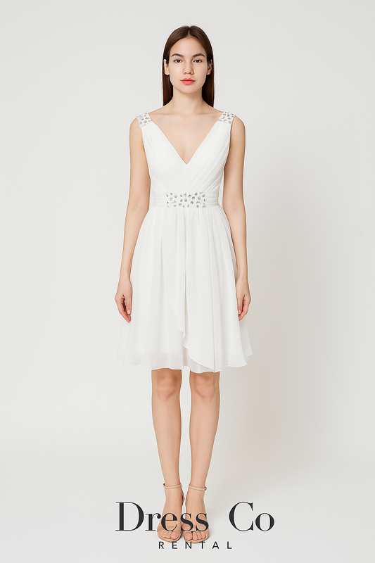 เดรสขาวคอวี แขนกุด ประดับเพชรเอวและหัวไหล่/White V-Neck Sleeveless Dress with Rhinestone Waist and Shoulder Detail